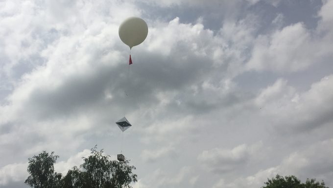 Lancement du ballon stratosphérique