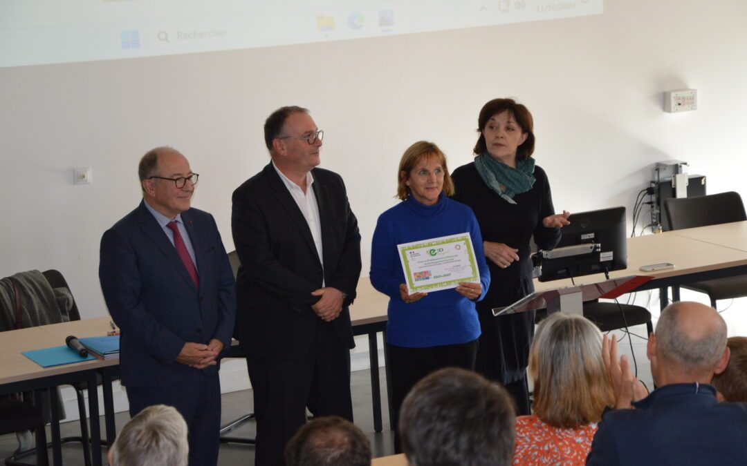 Remise du diplôme E3D au lycée